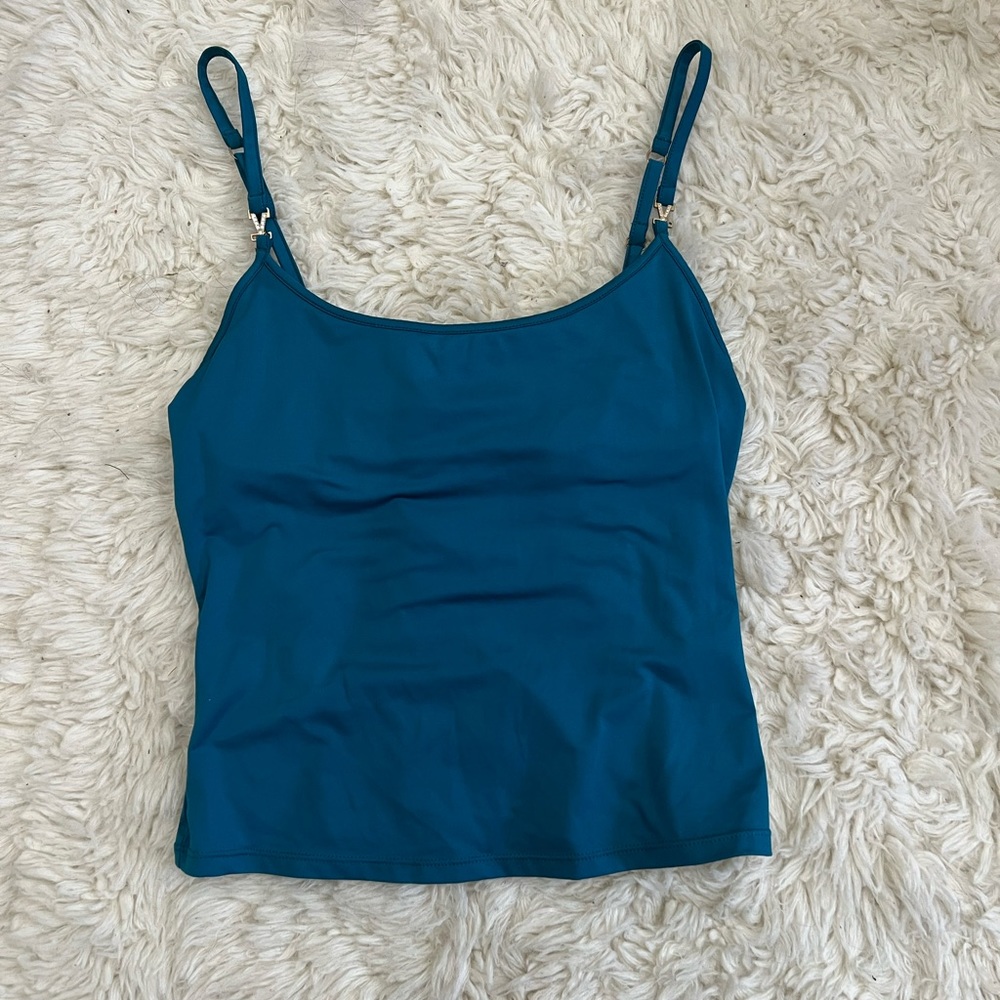 Victoria’s Secret tank
